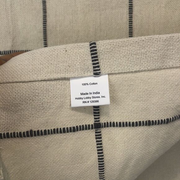 TABLE RUNNER - Picture 4 of 8